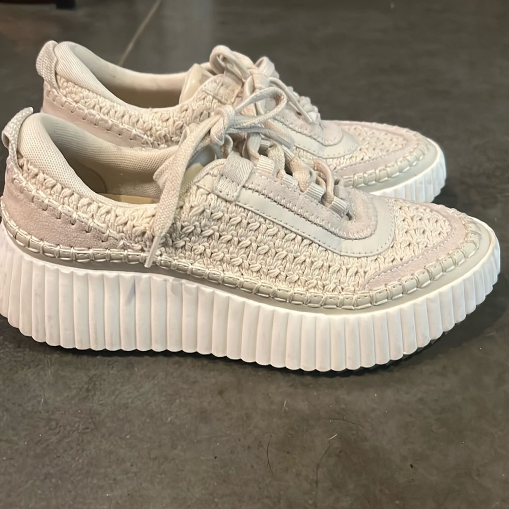 Dolce Vita Sneakers Size 6.5